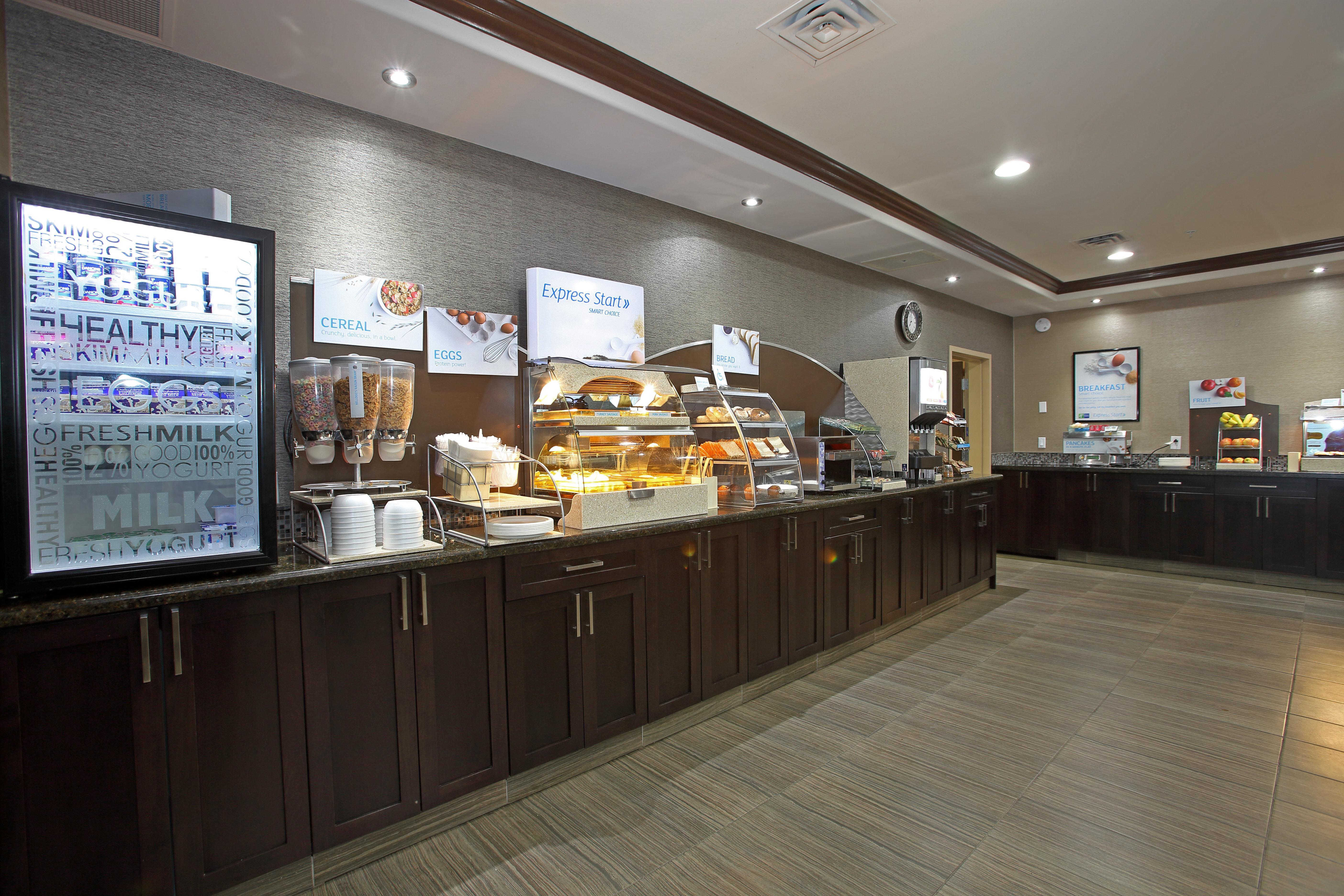 Holiday Inn Express Hotel & Suites Vernon By Ihg Eksteriør bilde