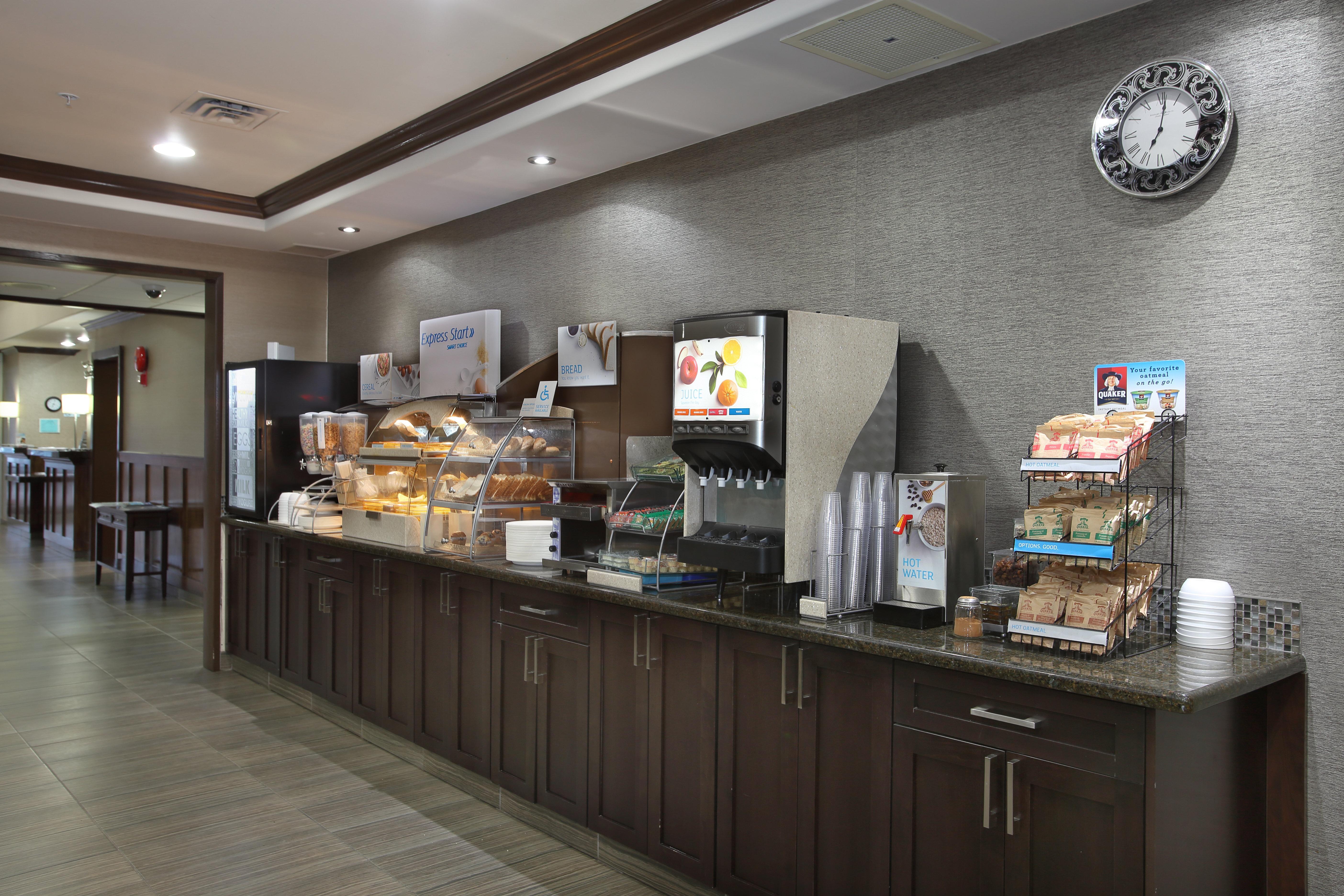 Holiday Inn Express Hotel & Suites Vernon By Ihg Eksteriør bilde