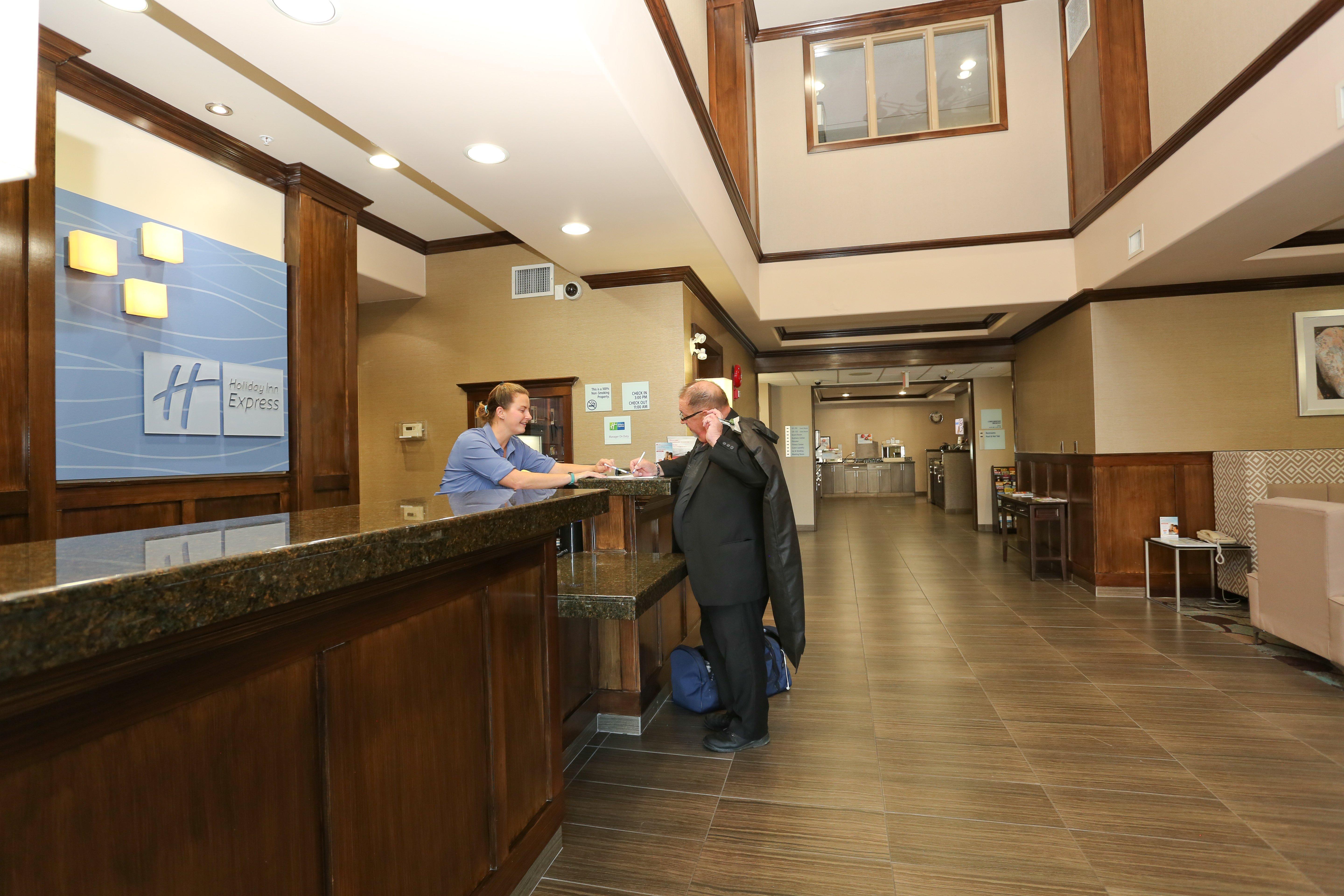 Holiday Inn Express Hotel & Suites Vernon By Ihg Eksteriør bilde