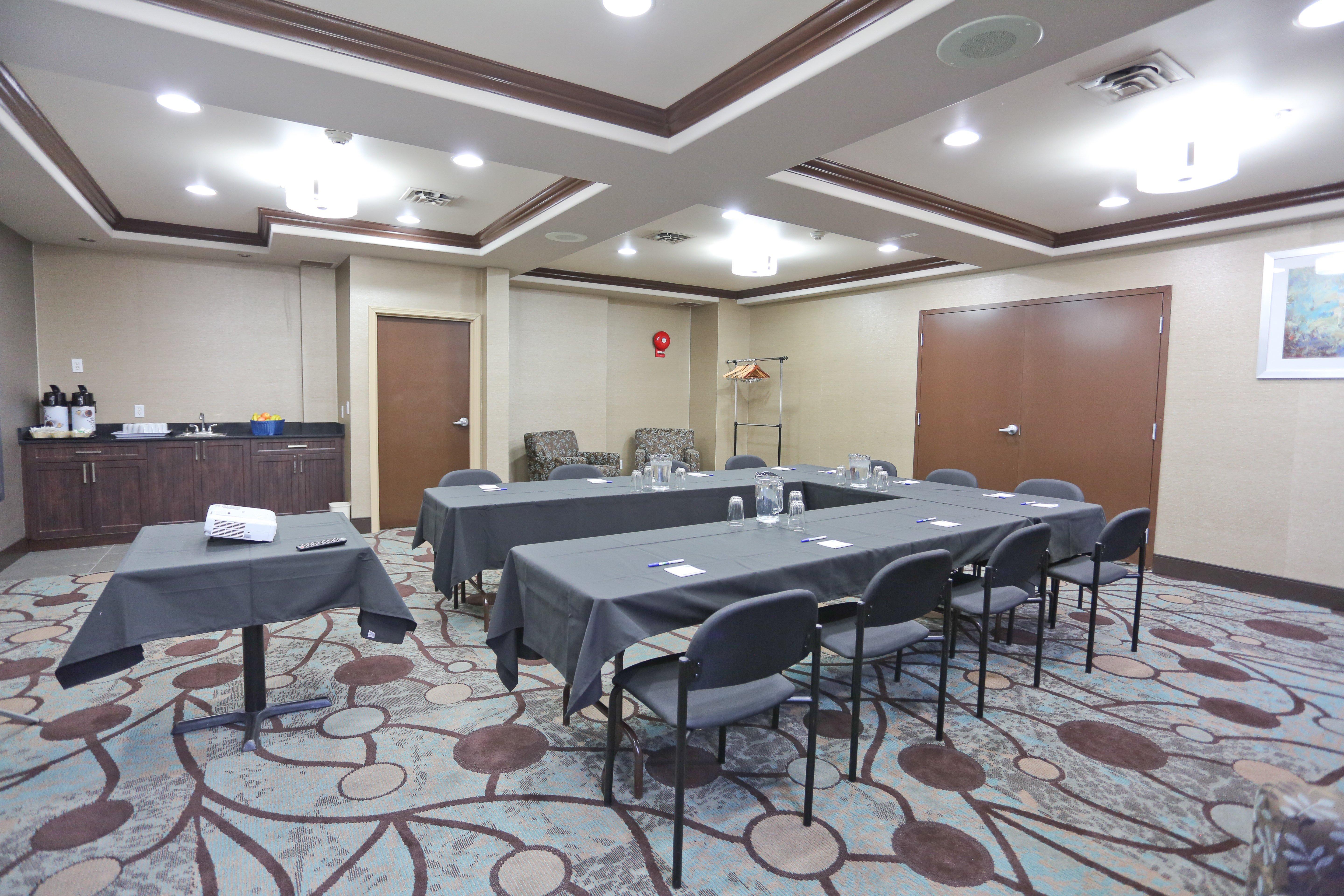 Holiday Inn Express Hotel & Suites Vernon By Ihg Eksteriør bilde
