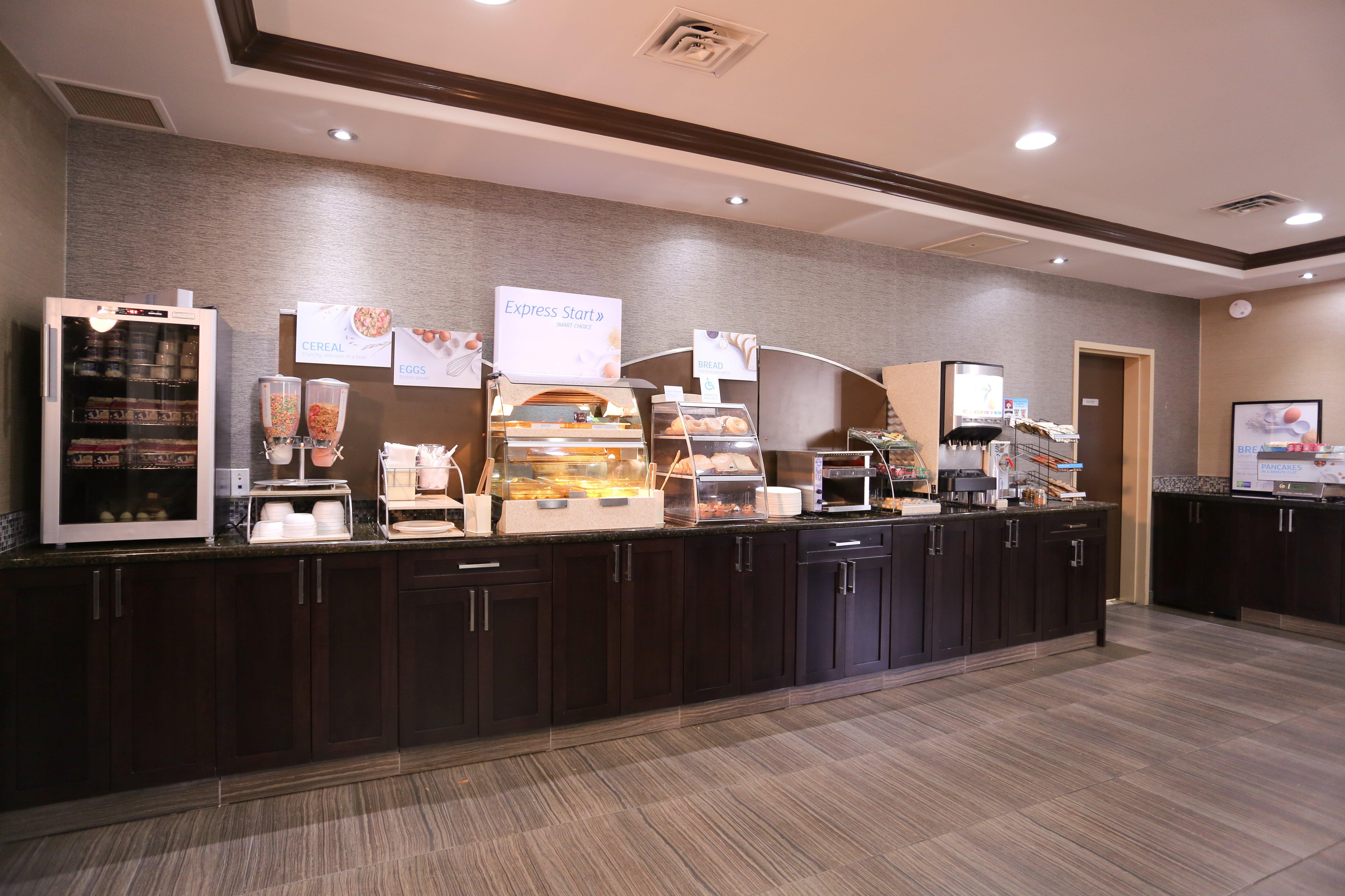 Holiday Inn Express Hotel & Suites Vernon By Ihg Eksteriør bilde