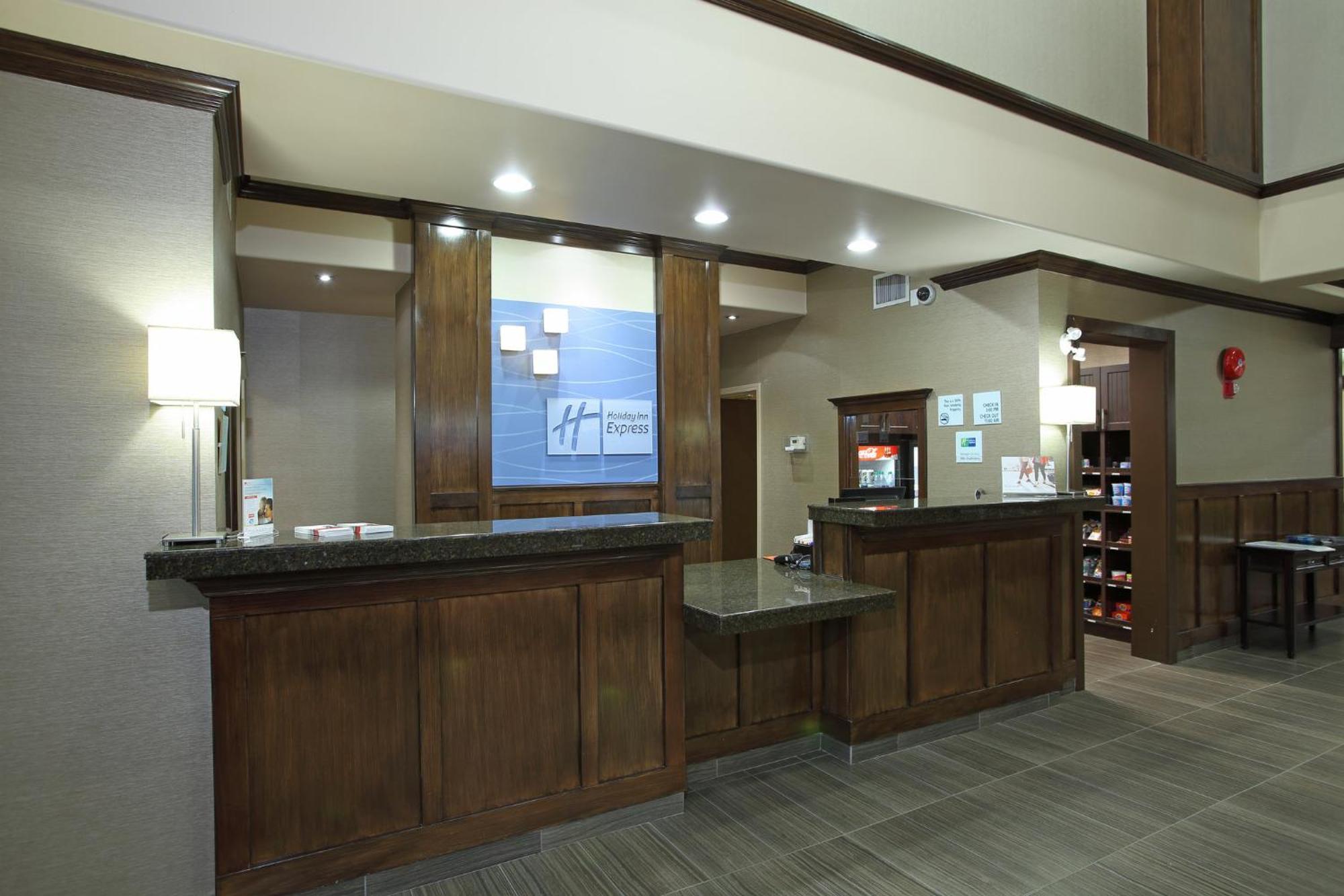 Holiday Inn Express Hotel & Suites Vernon By Ihg Eksteriør bilde